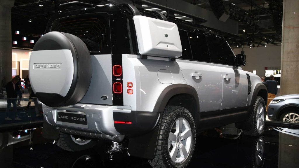 Land Rover Defender SVR получит двигатель BMW мощностью 500 лошадиных сил?