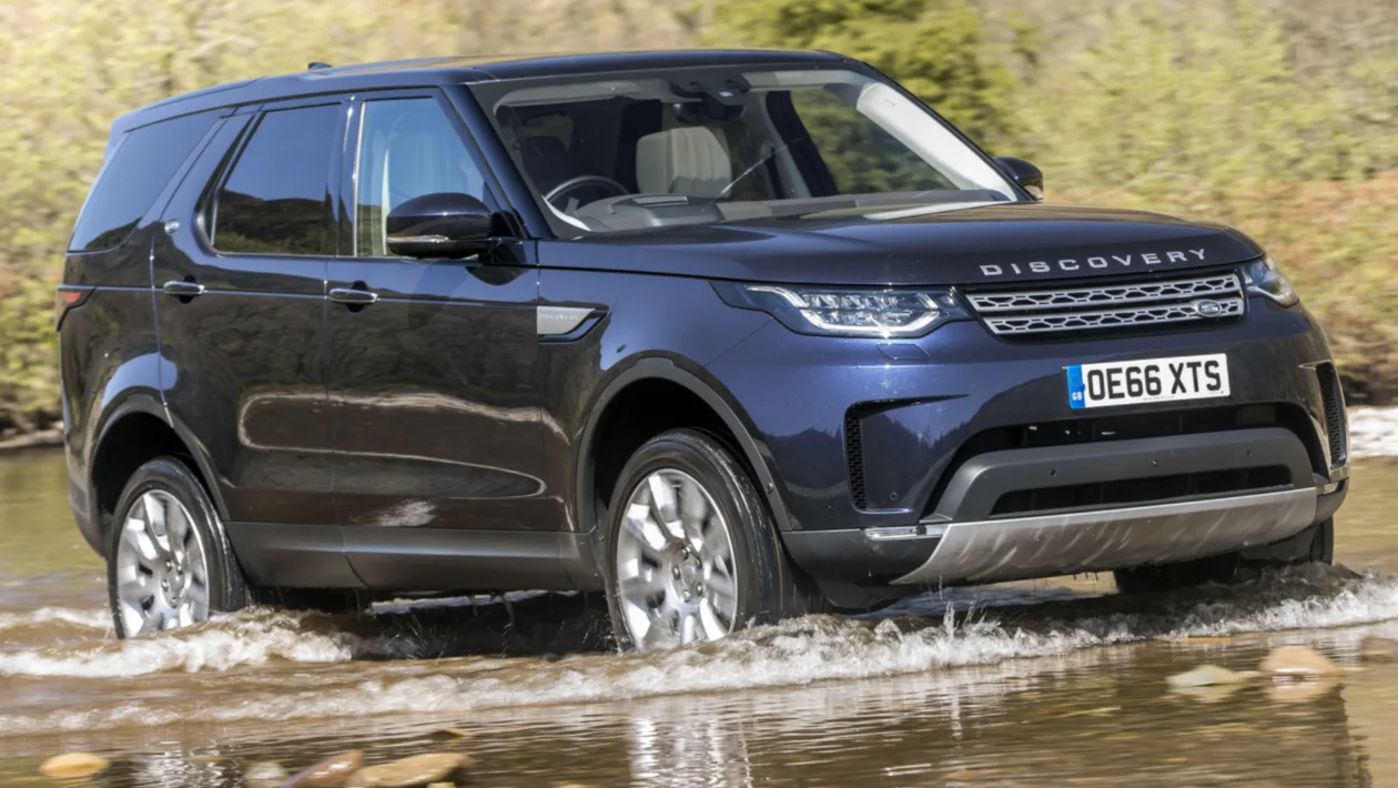Land Rover Discovery стал одним из лучших среди подержанных внедорожников в 2022 году