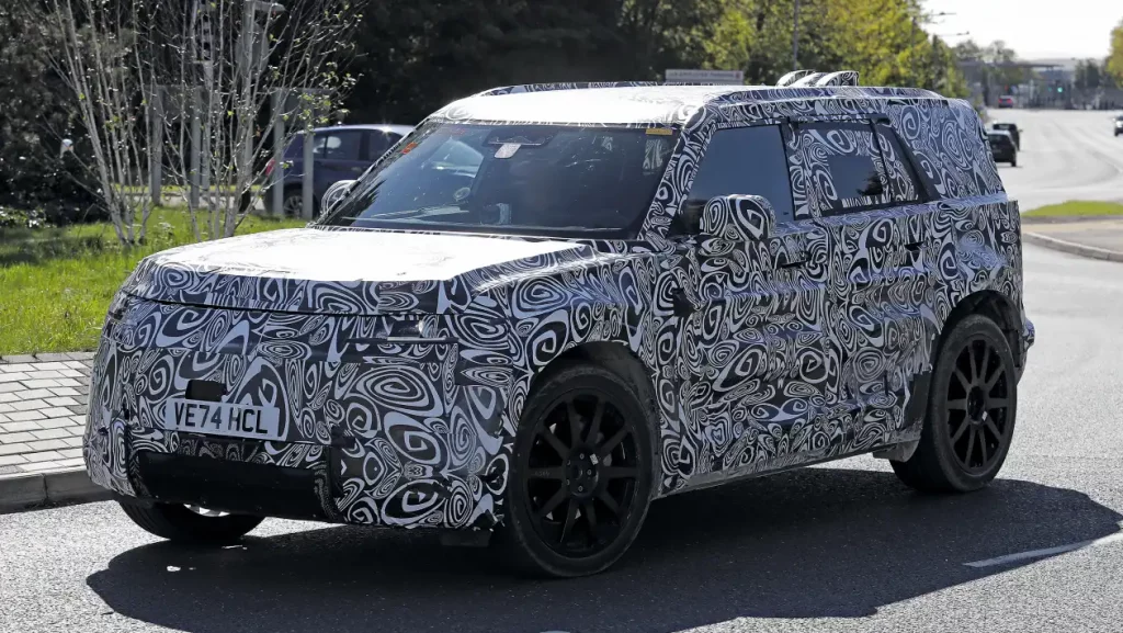 Land Rover Defender Sport 2026: электрический наследник Freelander выходит на тесты