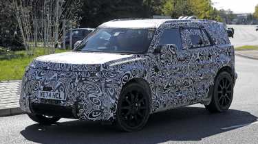 Land Rover Defender Sport 2026: электрический наследник Freelander выходит на тесты